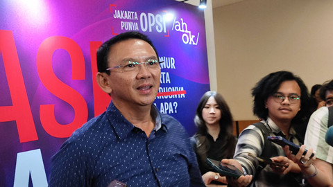 Basuki Tjahja Purnama alias Ahok di acara Ask Ahok Anything di kawasan Tebet, Jakarta Selatan, Sabtu (3/8). Foto: Jonathan Devin/kumparan