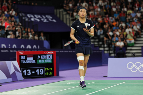 Tungga putri Korea Selatan An- Se-young saat melawan tunggal putri Indonesia Gregoria Mariska Tunjung pada semifinal Olimpiade Paris 2024 di Porte De La Chapella Arena, Paris, Prancis, Minggu (4/8/2024).   Foto: Ann Wang / REUTERS