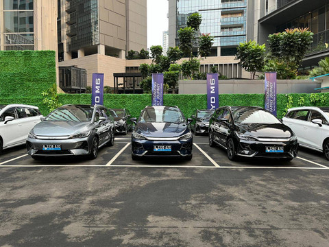 Media first drive mobil listrik MPV, BYD M6 Jakarta-Bandung, (5-6/8/2024). Foto: Aditya Pratama Niagara/kumparan