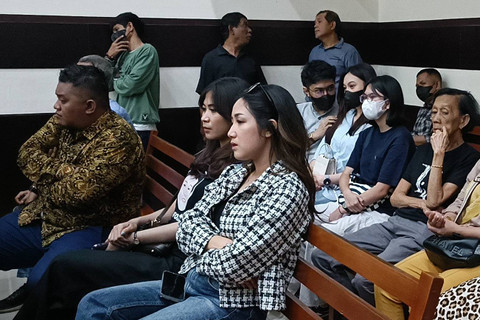 Tamara Tyasmara menghadiri sidang kasus pembunuhan anaknya Pengadilan Negeri Jakarta Timur, Senin (5/8/2024).  Foto: Giovanni/kumparan