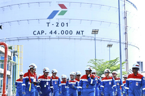 Jajaran direksi PT Pertamina (Persero) melakukan kunjungan atau management walkthrough ke LPG Terminal Tanjung Sekong. Foto: Dok. Pertamina