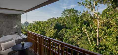 Forest View Suite Balcony di Anantara Ubud Bali Resort. Foto: Anantara