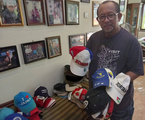 Kisah Bambang Tjahjono Koleksi Topi dari Berbagai Negara di Penjuru Dunia