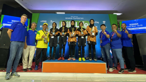 SDI Al Al Azhar juara Skill Challenge "penalty shoot" di MilkLife Soccer Challenge Semarang Series 1 2024. Foto: Antika Fahira/kumparan