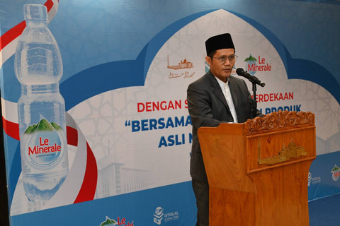 Wasekjen MUI Arif Fahrudin mengapresiasi kolaborasi Masjid Istiqlal dengan Le Minerale dalam mendukung produk asli milik Indonesia. Foto: dok MUI