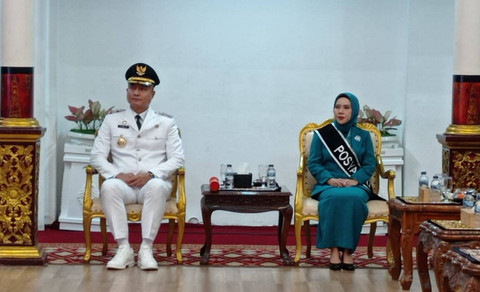 Pj Bupati M Iqbal Alisyahbana bersama Pj Ketua TP PPK OKU Vina Aprilia Iqbal, Foto : Abdullah Toriq/Urban Id