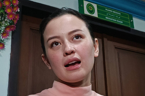 Kimberly Ryder dalam lanjutan sidang perceraian dengan Edward Akbar, di PA Jakarta Pusat, Rabu (14/8/2024). Foto: Giovanni/kumparan