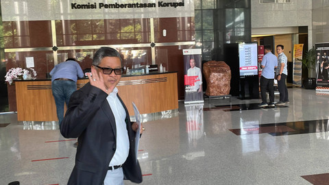 Sekjen PDIP Hasto Kristiyanto penuhi panggilan KPK untuk diperiksa sebagai saksi, di Gedung Merah Putih KPK, Jakarta Selatan, Kamis (15/8/2024).  Foto: Fadhil Pramudya/kumparan