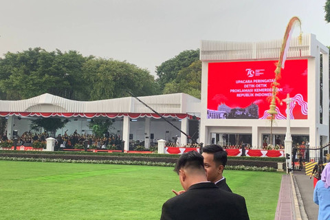 Suasana jelang upacara HUT ke-79 RI di Istana Merdeka, Jakarta, Sabtu (17/8/2024). Foto: Paulina Herasmaranindar/kumparan