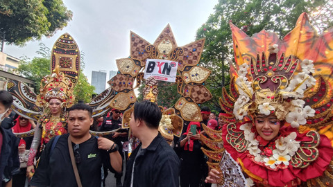 Jalan Lenteng Agung Raya depan Masjid At Taufiq arah Pasar Minggu ditutup selama perayaan Kemerdekaan ke-79 Indonesia dari PDIP, Sabtu (17/8). Foto: Thomas Bosco/kumparan
