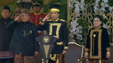 Presiden Joko Widodo bersama Presiden terpilih Prabowo Subianto menghadiri upacara HUT ke-79 RI Istana Negara IKN, Kalimantan Timur, Sabtu (17/8/2024). Foto: YouTube/Sekretariat Presiden