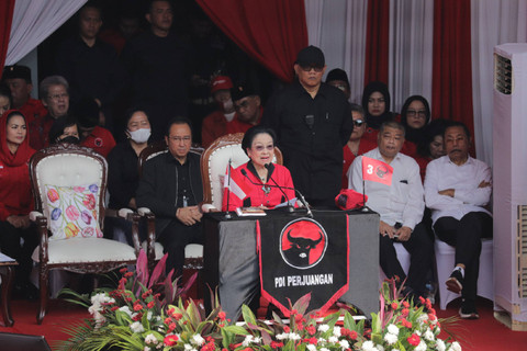 Ketua Umum PDIP Megawati Soekarnoputri menghadiri upacara HUT ke-79 RI di Halaman Masjid At Taufiq, Lenteng Agung, Jakarta Selatan, Sabtu (17/8/2024). Foto: Jamal Ramadhan/kumparan