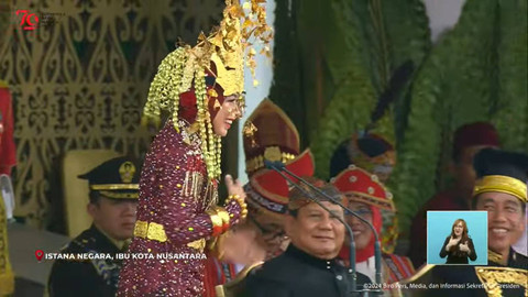 Istri Ketua DPD RI Lanyalla Mahmud Mattalitti, Enny La Nyalla menjadi pemenang busana terbaik HUT ke-79 RI di Istana Negara IKN, Kalimantan Timur, Sabtu (17/8/2024). Foto: YouTube/Sekretariat Presiden