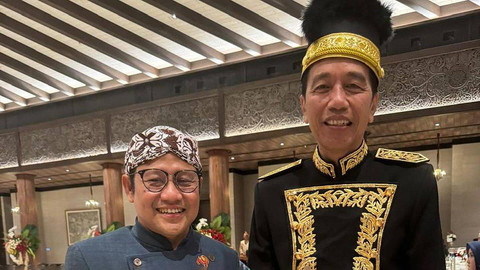 Ketua Umum PKB Muhaimin Iskandar (kiri) foto bersama dengan Presiden Joko Widodo dan Ketum NasDem Surya Paloh usai ikuti upacara kemerdekaan di Istana Negara IKN, Sabtu (17/8). Foto: Instgaram / @cakiminow