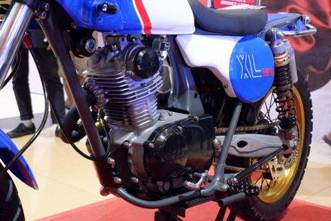 Honda XL125 bergaya Dakar yang jadi salah satu pemenang di Honda Modif Contest 2024 Makassar.  Foto: Aditya Pratama Niagara/kumparan