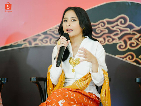 Cerita Prilly Latuconsina merayakan budaya lokal melalui karya. Foto: dok. Istimewa