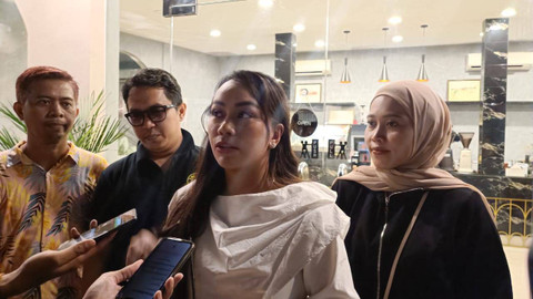 Politikus PAN, Zita Anjani dalam acara Support UMKM Kopi Lokal di The Kopi Ampera, Jakarta Selatan, Minggu (18/8/2024). Foto: Fadlan Nuril Fahmi/kumparan
