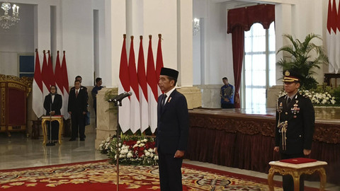 Presiden Joko Widodo tiba di Istana Negara, Jakarta jelang reshuffle, Senin (19/8/2024). Foto: Zamachsyari/kumparan