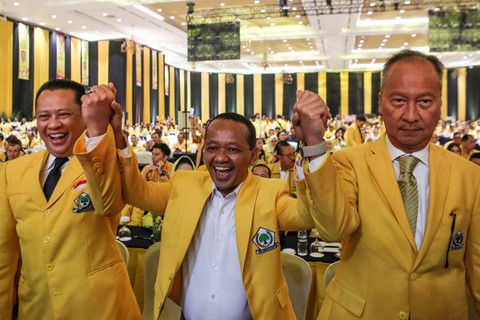 Calon Ketua Umum Partai Golkar Bahlil Lahadalia (tengah) saat pembukaan Munas XI Partai Golkar di Jakarta Convention Center (JCC), Jakarta, Selasa (20/8/2024). Foto: Asprilla Dwi Adha/ANTARA FOTO