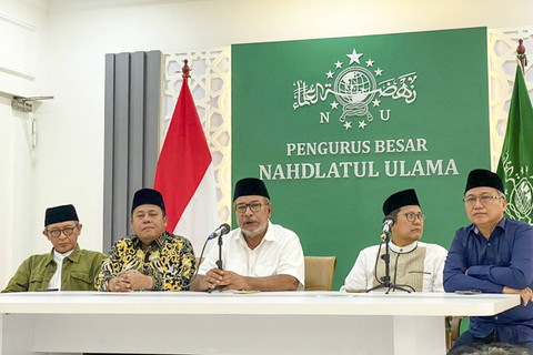 Pansus PKB atau tim Panel PBNU berikan konferensi pers menanggapi tak datangnya Cak Imin ke PBNU pada Rabu (21/8/2024). Foto: Abid Raihan/kumparan