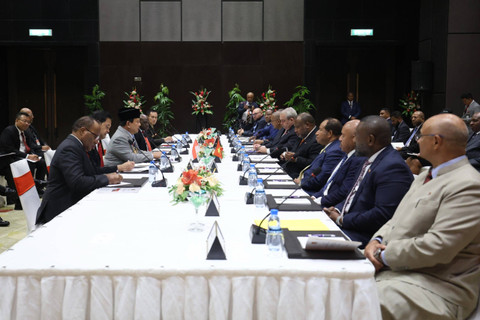 Menteri Pertahanan Prabowo Subianto bertemu Perdana Menteri (PM) James Marape di Papua Nugini, Rabu (21/8/2024). Foto: Dok. Istimewa