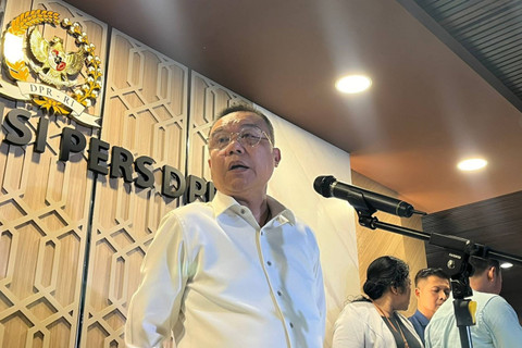Wakil Ketua DPR Sufmi Dasco Ahmad saat ingin memberikan keterangan pers terkait RUU Pilkada di kompleks Parlemen, Senayan, Jakarta, Kamis (22/8/2024). Foto: Haya Syahira/kumparan