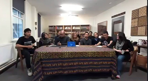 Pernyataan Sikap Mahasiswa di Canberra dalam Forum Online, Kamis (22/8). Foto: Tiara Hasna/kumparan