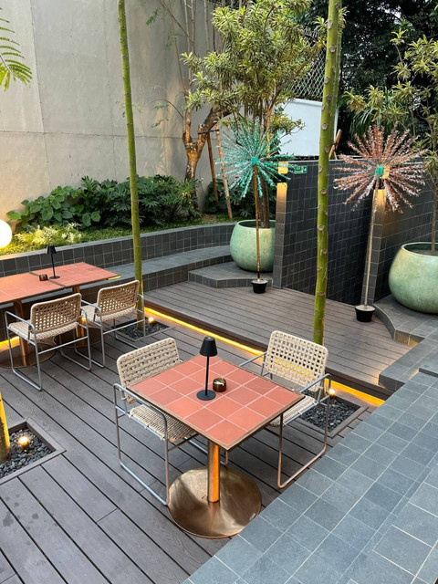Area outdoor di Dailah Jakarta. Foto: dok. Dailah