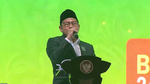 Ketua Umum Partai Kebangkitan Bangsa (PKB) Muhaimin Iskandar (kanan) menyampaikan sambutan dalam penutupan Muktamar VI Partai Kebangkitan Bangsa (PKB) di Bali Nusa Dua Convention Center (BNDCC), Badung, Bali, Sabtu (25/8/2024). Foto: Youtube/DPP PKB