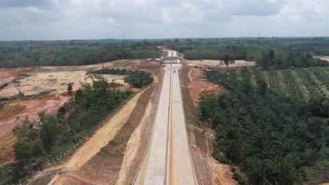 Proyek Jalan Tol Bayung Lencir-Tempino Seksi 3. Foto: Hutama Karya