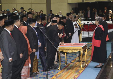 Sidang Paripurna Pengambilan Sumpah/Janji DPRD DKI Jakarta periode 2004-2029. Foto: Dok. DDJP