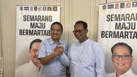 Pasangan Calon Wali Kota dan Wakil Wali Kota Semarang, Yoyok Sukawi dan Joko Santoso resmi mendeklarasikan diri maju dalam Pilkada 2024.  Foto: Intan Alliva Khansa/kumparan