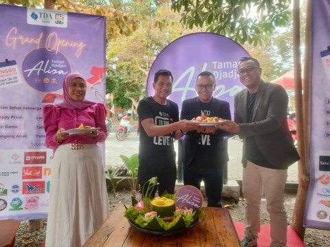 Komunitas TDA Blitar Gelar Grand Opening Taman Djadjan Aliza (TDA Center)