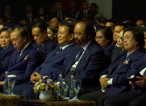 Prabowo Subianto tiba di penutupan Kongres III Partai NasDem yang berlangsung di JCC, Jakpus, Selasa (27/8). Foto: Youtube/ NasDem TV