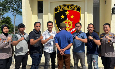 Lansia yang diamankan lantaran mencabuli anak tetangganya yang masih dibawah umur. | Foto: Dok Humas Polres Tanggamus