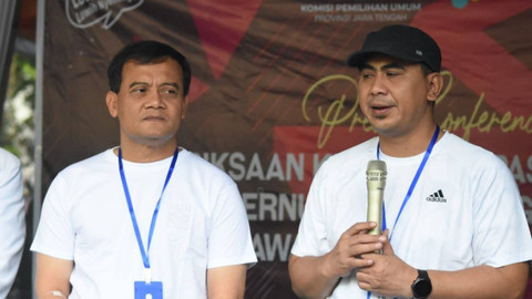 Bakal calon gubernur dan wakil gubernur Jawa Tengah Ahmad Luthfi-Taj Yasin menjalani tes kesehatan di RSUP dr Kariadi Semarang. Foto: Intan Alliva Khansa/kumparan