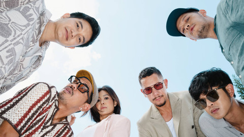 Maliq & D'Essentials gelar tur album Can Machines Fall In Love?. Foto: Dok. Istimiewa