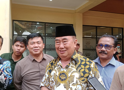 Calon bupati Tanggamus, Muh Saleh Asnawi setelah mengikuti tes kesehatan | Foto : Eka Febriani / Lampung Geh