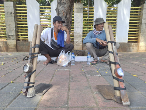 Potret kuli sindang di kawasan Kalibata. Foto: Argya Maheswara/kumparan