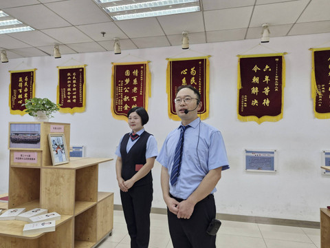 Melihat cara kerja Beijing Hotline 12345, platform penghubung antara pemerintah Beijing dengan masyarakat. Foto: Nadia Jovita Injilia Riso/kumparan