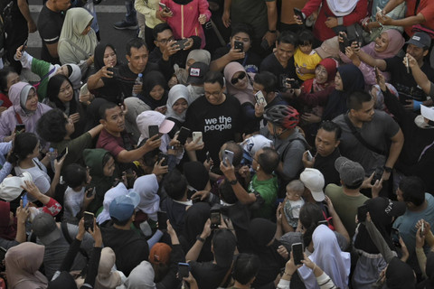 Anies Baswedan jadi magnet di CFD Jakarta, Minggu (1/9/2024). Foto: Dok: Istimewa 