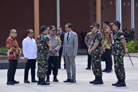 Presiden Jokowi berangkat ke Bali untuk menghadiri Indonesia-Africa Forum, Minggu (1/9/2024). Foto: Muchlis Jr/Biro Pers Sekretariat Presiden