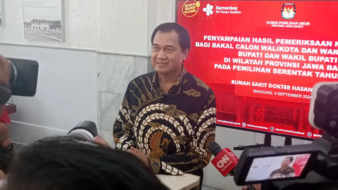 Dirut Rumah Sakit Hasan Sadikin dr. Rachim Dinata Marsidi, Sp.B., Finac., M.Kes, ditemui wartawan di RSHS, Jalan Pasteur, Kota Bandung, Rabu (4/9). Foto: Robby Bouceu/kumparan