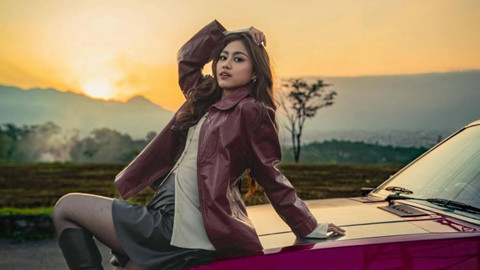 Sisca Saras rilis video klip Terbawa Suasana.  Foto: Dok. Istimewa