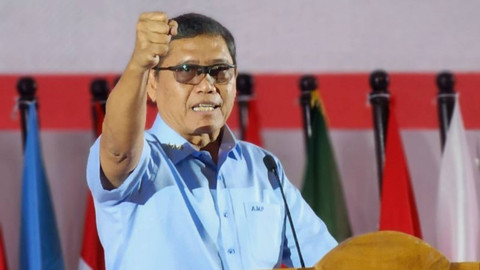 Ketua Tim Pemenangan Pasangan Calon Gubernur dan Wakil Gubernur Jawa Tengah, Ahmad Luthfi-Taj Yasin Maimoen AM Putranto menyampaikan paparannya saat deklarasi di Semarang, Sabtu (7/9/2024). Foto: I.C Sanjaya/Antara
