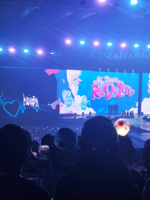 Penampilan Red Velvet saat Fancon Happiness: My Dear ReVe1uv in Jakarta di BCIS Ancol, Sabtu (7/9). Foto: Ela Nurlaela/kumparan