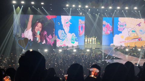 Penampilan Red Velvet saat Fancon Happiness: My Dear ReVe1uv in Jakarta di BCIS Ancol, Sabtu (7/9). Foto: Ela Nurlaela/kumparan