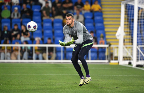 Penjaga gawang Timnas Australia Matthew Ryan. Foto: AAP/Dave Hunt/via REUTERS