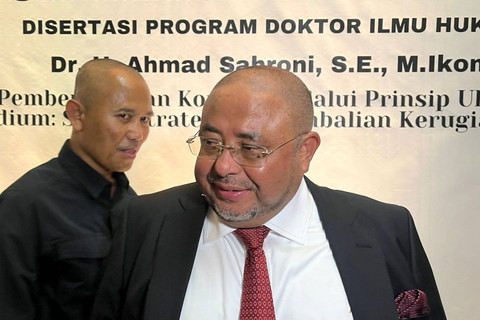Sekjen PKS Aboe Bakar Al Habsyi di sidang terbuka disertasi Ahmad Sahroni di Universitas Borobudur, Jakarta Timur, Minggu (8/9/2024). Foto: Haya Syahira/kumparan