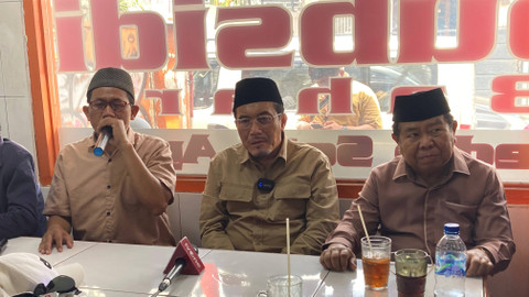 Bakal Calon Wakil Gubernur Jakarta, Suswono di Warteg Subsidi Bahari, Jakarta Selatan, Minggu (8/9/2024). Foto: Alya Zahra/Kumparan